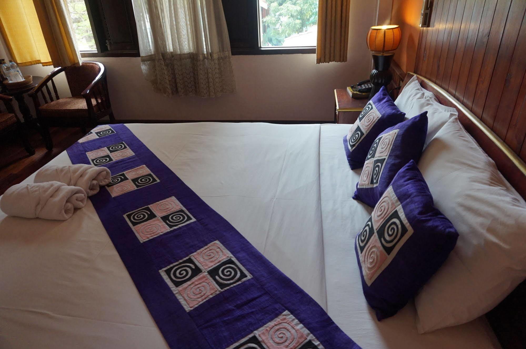 E-Outfitting Vang Thong Hotel Luang Prabang Eksteriør bilde